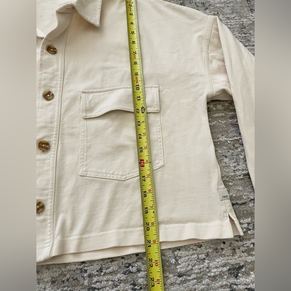 VUORI Mackenzie Cropped Shirt Jacket Button Down Boxy VW580 Sz L Cream Natural - Picture 9 of 12